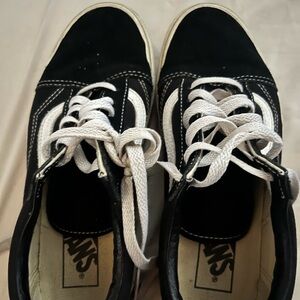 Old Skool black and white vans